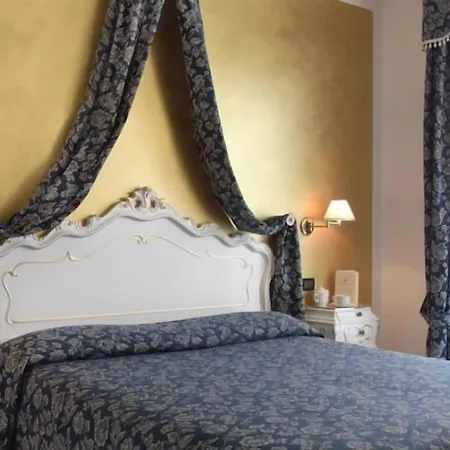 호텔 Panorama Ristorante ***s 토리델베나코