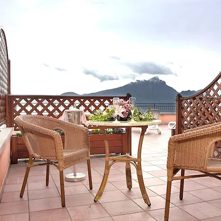 Panorama Ristorante ***s 托里德尔贝纳科