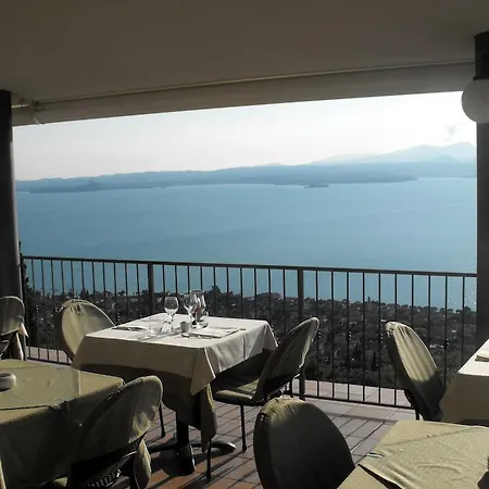 Panorama Ristorante ***s 托里德尔贝纳科