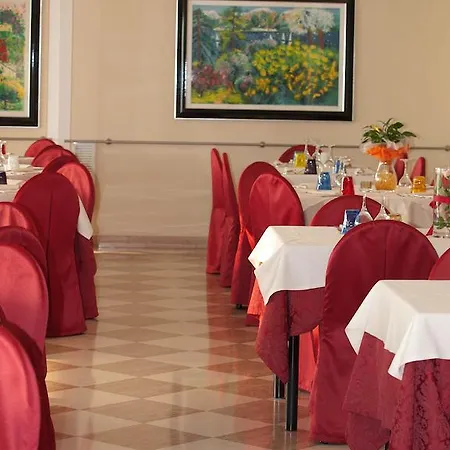 酒店 Panorama Ristorante ***s 3*